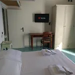 Oda ve Kahvaltı Casola 4*