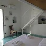 Oda ve Kahvaltı Casola